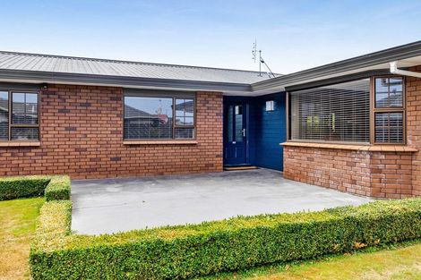 Photo of property in 74 Rata Street, Hawera, 4610