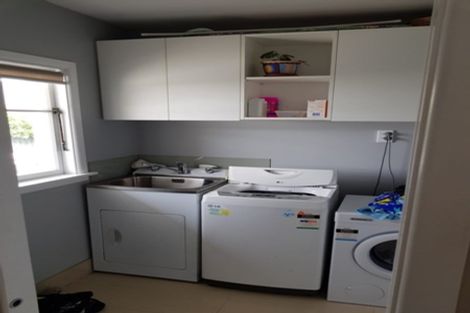 Photo of property in 8 Coniston Avenue, Ilam, Christchurch, 8041