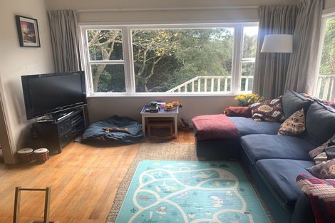 Photo of property in 17 Randwick Road, Northland, Wellington, 6012