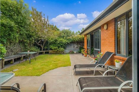 Photo of property in 82 Middleton Road, Upper Riccarton, Christchurch, 8041