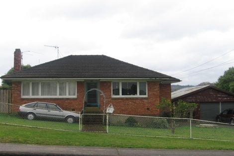 Photo of property in 13 Pratt Street, Papakura, 2110