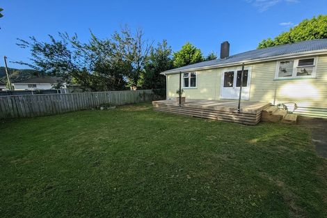 Photo of property in 17a Sandford Street, Trentham, Upper Hutt, 5018