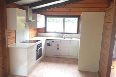 Photo of property in 26 Seaview Road, Glenfield, Auckland, 0629