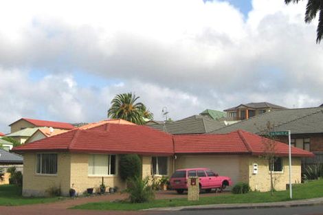 Photo of property in 10 San Bernadino Drive, Henderson, Auckland, 0612