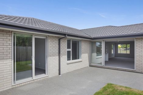 Photo of property in 12 Ciaran Close, Broomfield, Christchurch, 8042