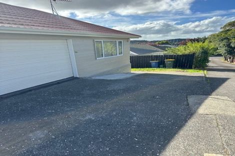 Photo of property in 1/9 Santiago Crescent, Unsworth Heights, Auckland, 0632