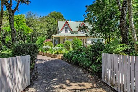 Photo of property in 27 Montjoy Street, Stratford, 4332