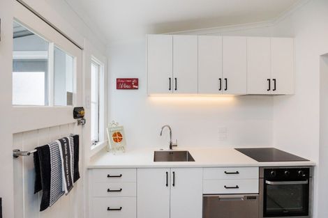 Photo of property in 70 Milson Line, Milson, Palmerston North, 4414