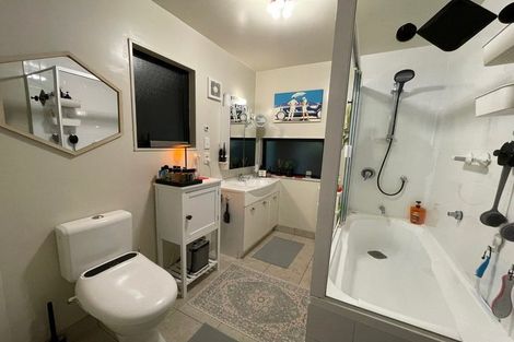 Photo of property in 2a Donald Crescent, Karori, Wellington, 6012