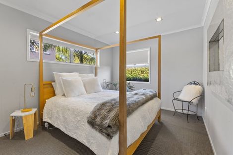 Photo of property in 298 Huatoki Street, Upper Vogeltown, New Plymouth, 4310