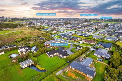 Photo of property in 50 Robert Might Road, Kumeu, 0810