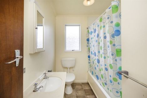 Photo of property in 61 Hillcrest Drive, Kelvin Grove, Palmerston North, 4414