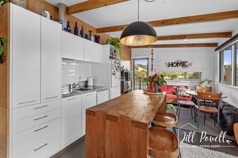 Photo of property in 1 Manaaki Circle, Paparoa, 0571