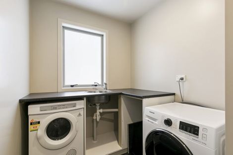 Photo of property in 18 Cosgrove Rise, Riverstone Terraces, Upper Hutt, 5018