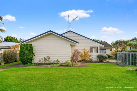 Photo of property in 10 Downes Avenue, Springvale, Whanganui, 4501