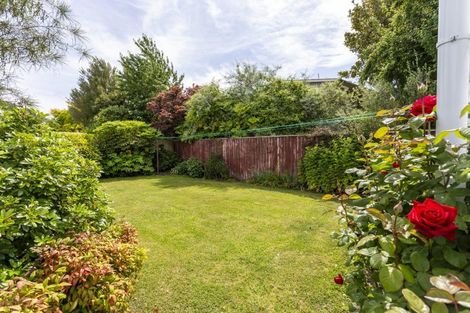 Photo of property in 8 Ashfield Place, Ilam, Christchurch, 8041