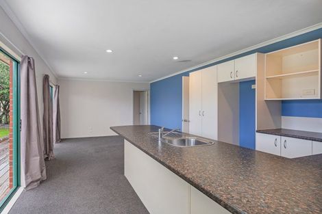 Photo of property in 40 Cholmondeley Crescent, Whitianga, 3510