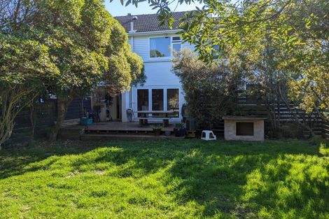 Photo of property in 30 Durham Crescent, Fairfield, Lower Hutt, 5011