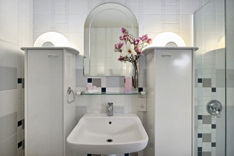 Photo of property in Trieste, 346u2 Oriental Parade, Oriental Bay, Wellington, 6011