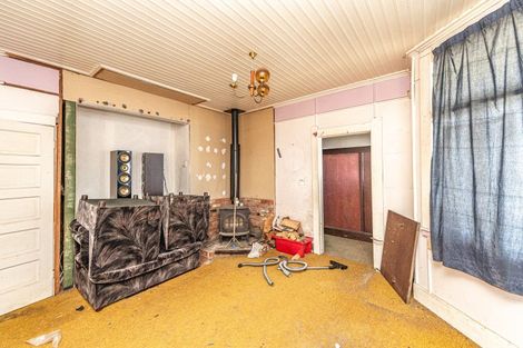 Photo of property in 25 Manuka Street, Castlecliff, Whanganui, 4501