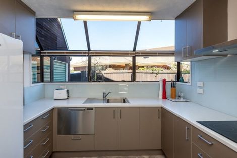 Photo of property in 2/35 Solway Avenue, Ilam, Christchurch, 8041