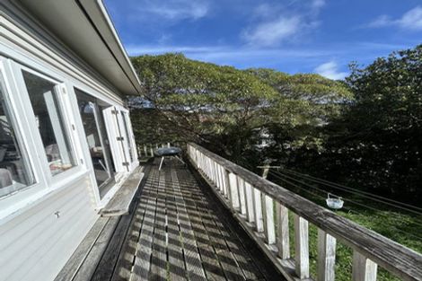 Photo of property in 14 Trelissick Crescent, Ngaio, Wellington, 6035