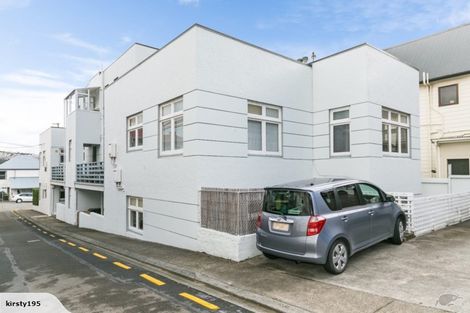 Photo of property in 1u5 Rixon Grove, Mount Victoria, Wellington, 6011