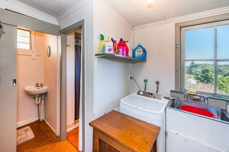 Photo of property in 64 Wellington Road, Paekakariki, 5034