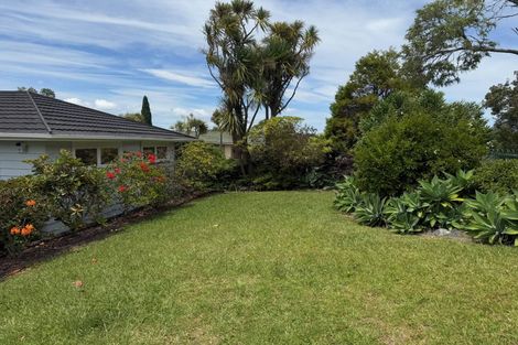 Photo of property in 7 Hilling Street, Titirangi, Auckland, 0604