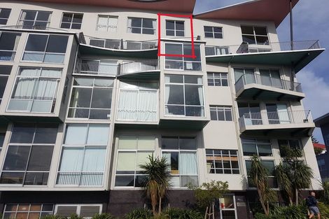 Photo of property in Qba Apartments, 4t/51 Webb Street, Mount Cook, Wellington, 6011