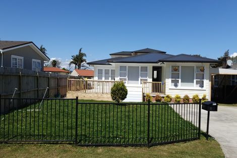 Photo of property in 12 Glenburn Place, Papakura, 2110