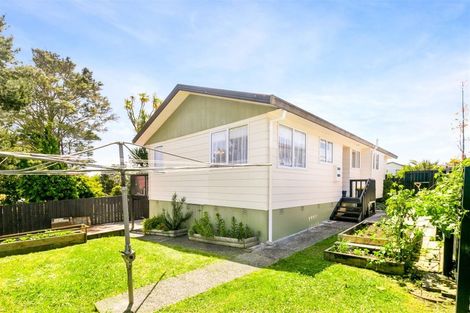 Photo of property in 12 Borich Road, Sunnyvale, Auckland, 0612