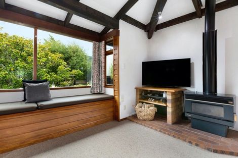 Photo of property in 9 Balliol Drive, Tawa, Wellington, 5028