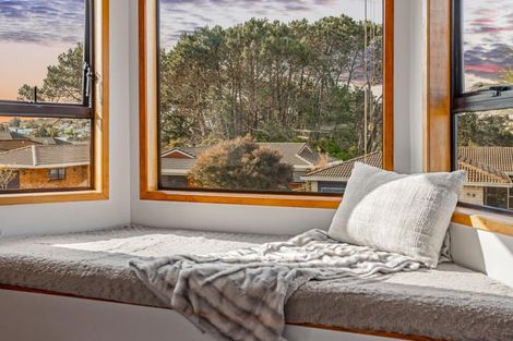 Photo of property in 64 Granville Drive, Massey, Auckland, 0614