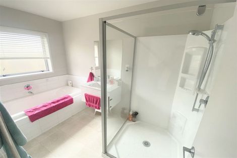 Photo of property in 33 Champagne Avenue, Yaldhurst, Christchurch, 8042