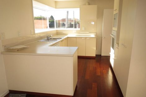 Photo of property in 4 Solway Avenue, Ilam, Christchurch, 8041
