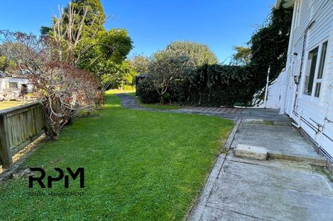 Photo of property in 1/92b South Road, Blagdon, New Plymouth, 4310