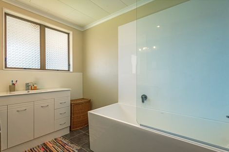 Photo of property in 3 Howe Street, Foxton, 4814