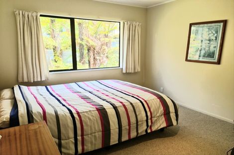 Photo of property in 27 Shera Street, Acacia Bay, Taupo, 3330