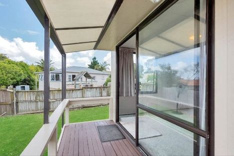 Photo of property in 39 Dellwood Avenue, Henderson, Auckland, 0612