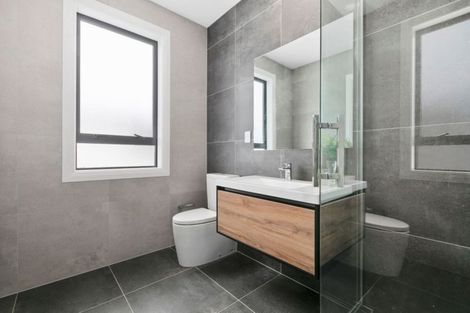 Photo of property in 13 Colliston Rise, Pinehill, Auckland, 0632