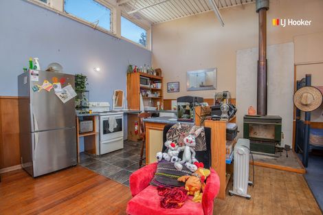 Photo of property in 923 Maungatua Road, Berwick, Outram, 9073
