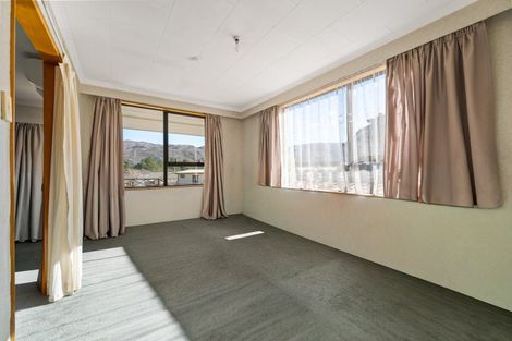 Photo of property in 70 Newcastle Street, Clyde, 9330