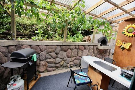 Photo of property in 41 Tarapatiki Drive, Whitianga, 3510