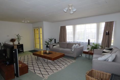 Photo of property in 8 Pipitea Place, Massey, Auckland, 0614