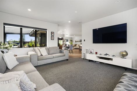Photo of property in 27 Garvan Glen, Pyes Pa, Tauranga, 3112