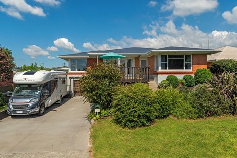 Photo of property in 40 Pemberton Crescent, Greerton, Tauranga, 3112