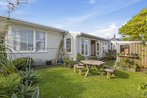 Photo of property in 6 Omata Road, Westown, New Plymouth, 4310