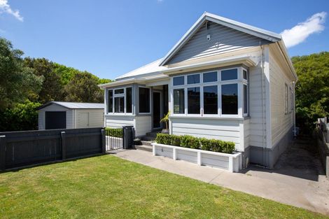 Photo of property in 420 Devon Street East, Strandon, New Plymouth, 4312