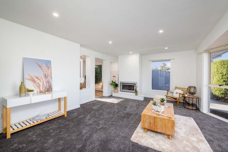 Photo of property in 19a Lake Terrace Road, Burwood, Christchurch, 8061